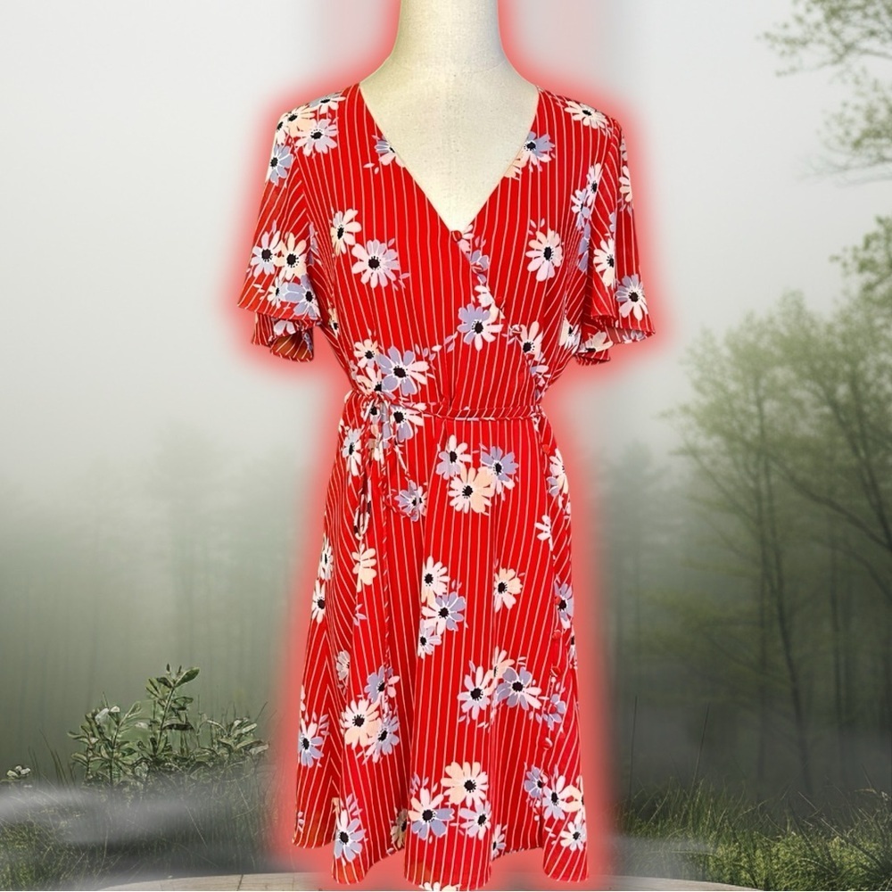 NWT Madewell ‘Button-Wrap Dress in Daisy Society’ in “Retro Stripe Lipstick Red”